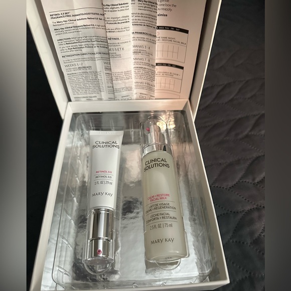 Clinical solution - Picture 1 of 3